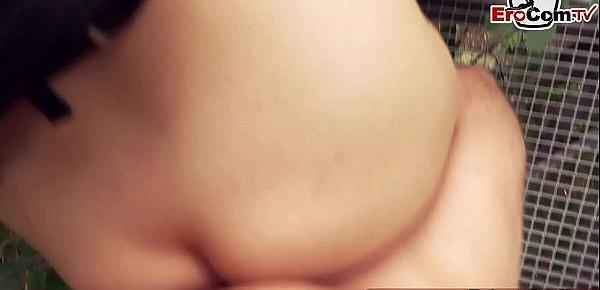 EroCom Date - Deutscher casting agent schleppt Studentin ab und hat mit ihr ein Outdoor Sexdate
